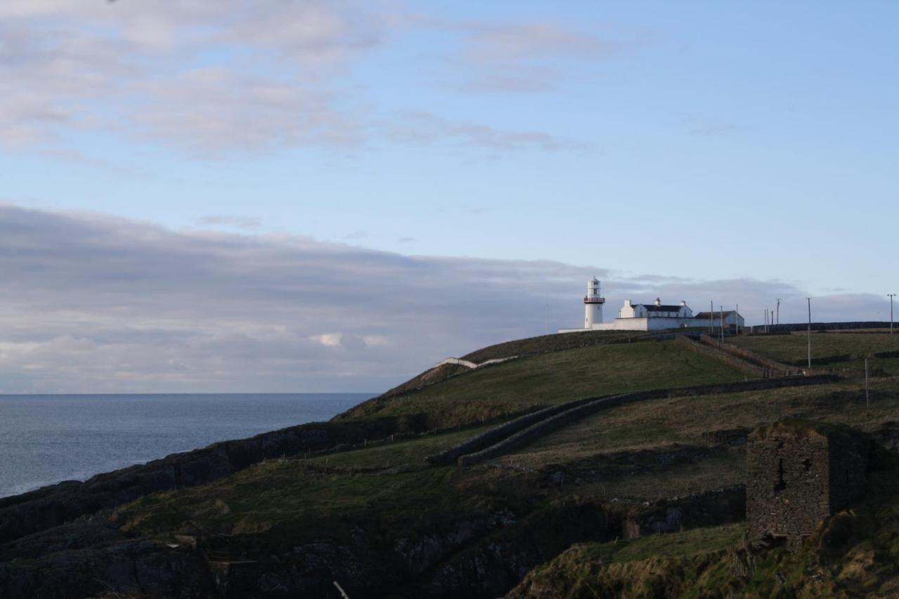 Galley Head Lightkeeper'S Houses Donoure Kültér fotó